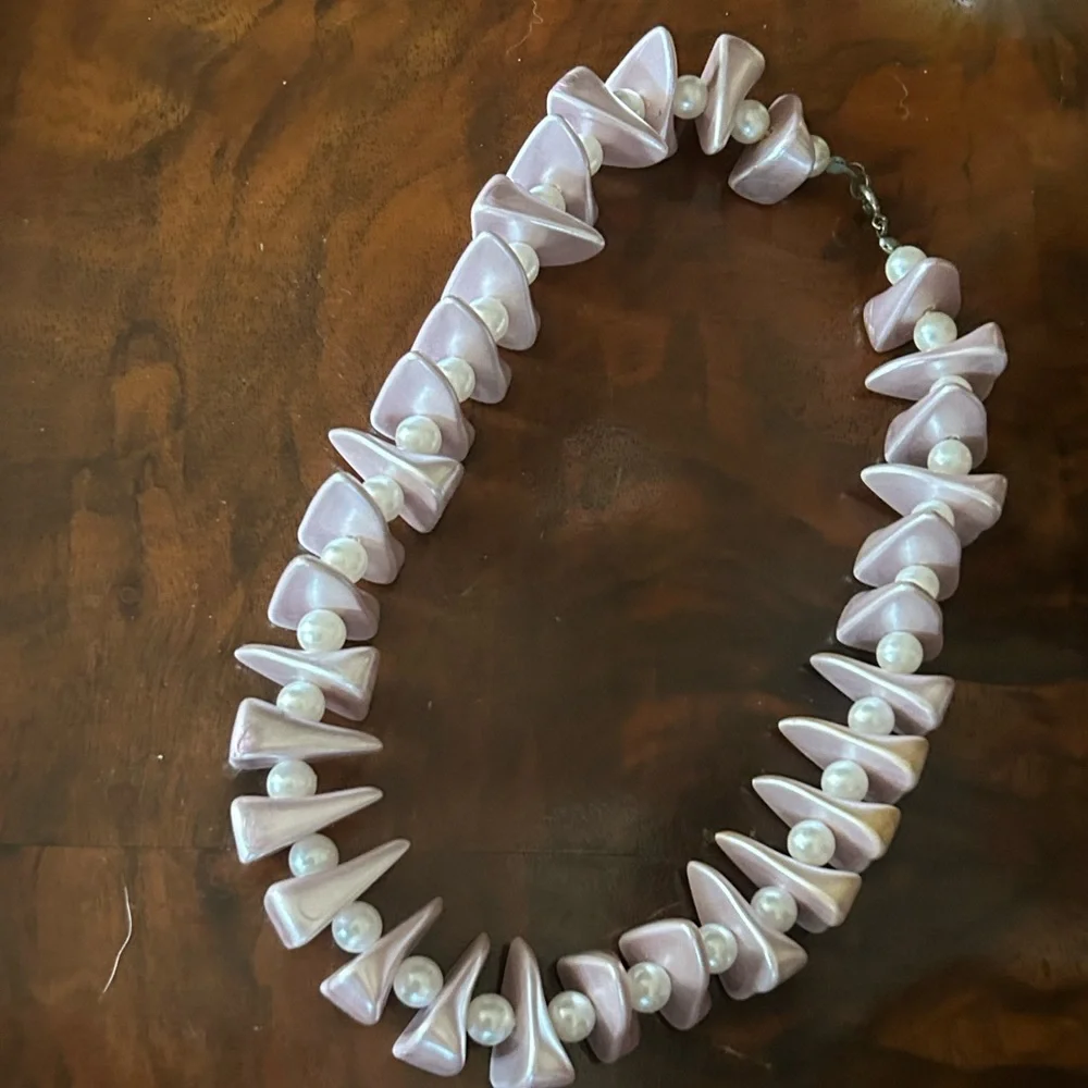 Vintage Chunky Lilac & Pearl Bead Choker Necklace